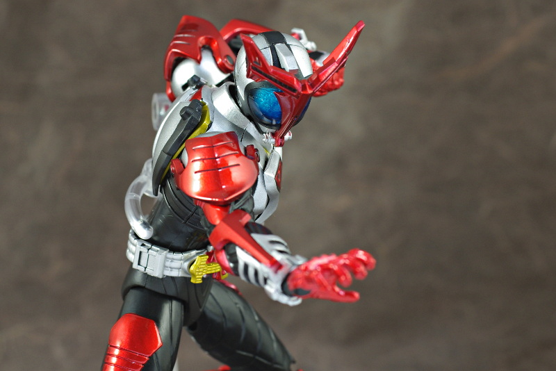 【付属品完品】SIC 仮面ライダーカブト ハイパーフォーム バンダイ S.I.C. 仮面ライダーカブト ハイパーフォーム レビュー